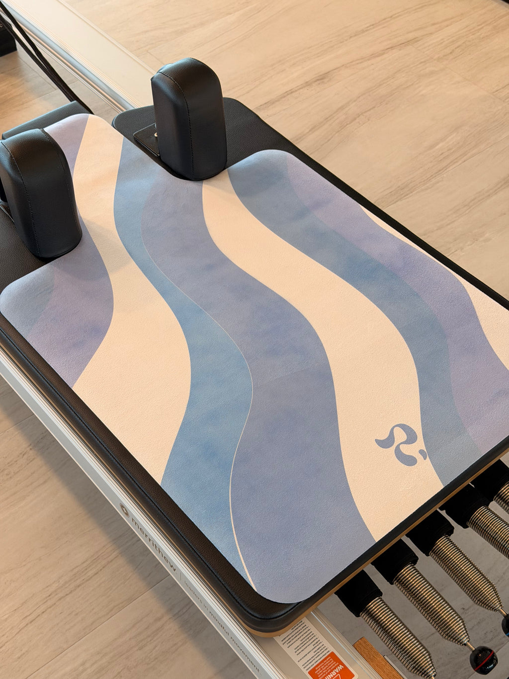 Microfiber Suede Reformer Mat – Imperfect OCEAN FLOW (30% off)