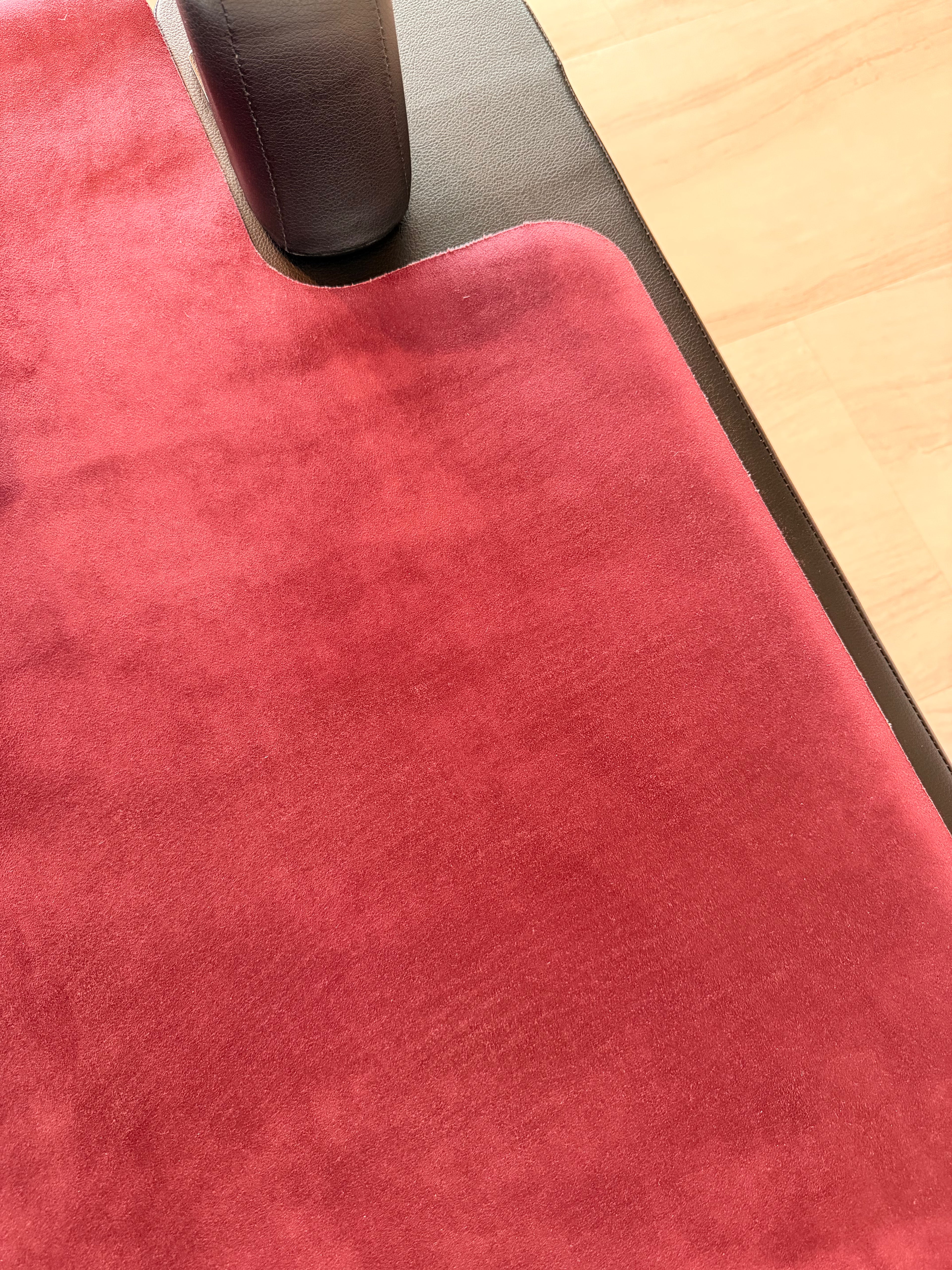 Microfiber Suede Reformer Mat – Imperfect BURGUNDY (50% off)