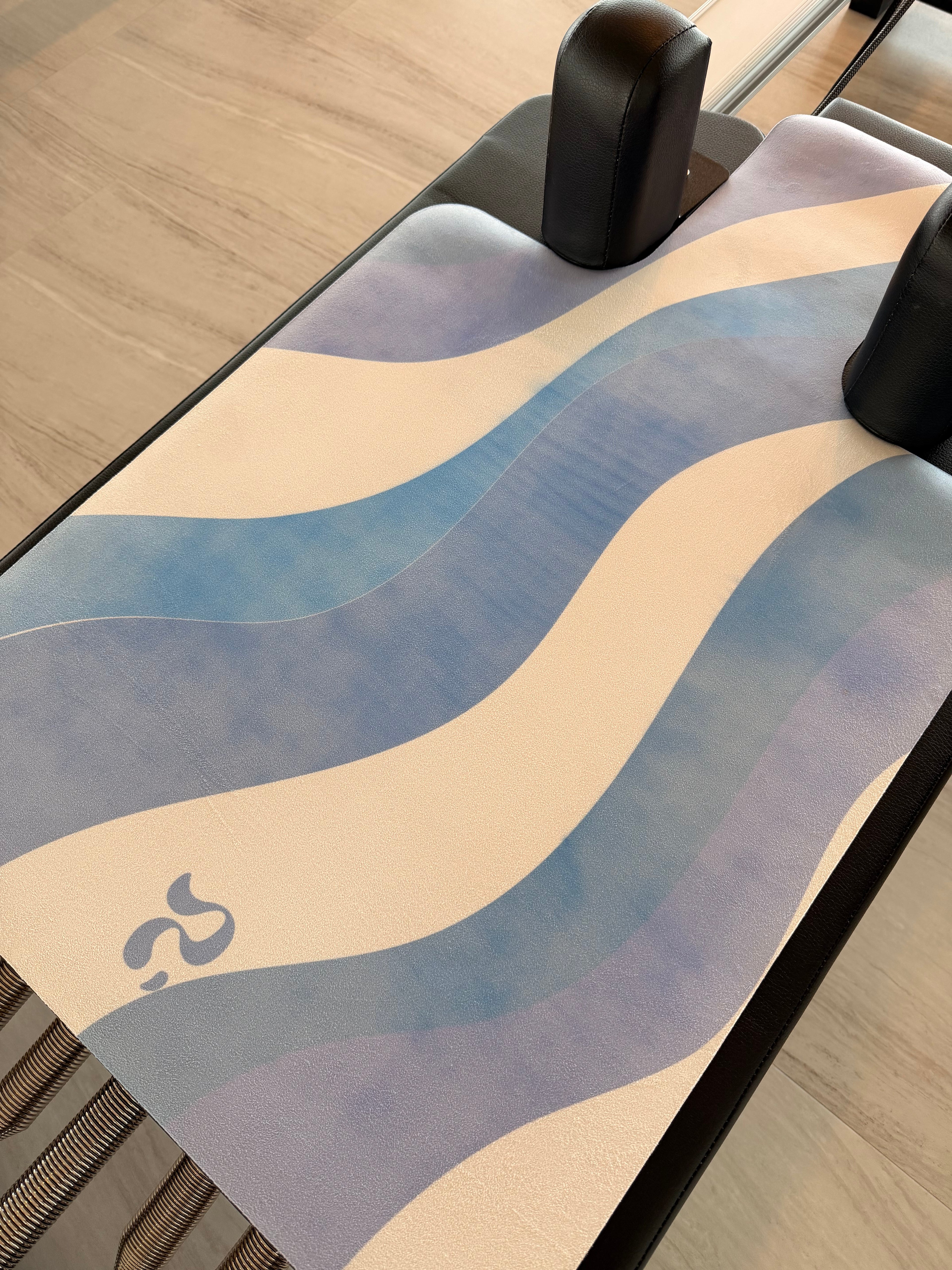 Microfiber Suede Reformer Mat – Imperfect OCEAN FLOW (50% off)
